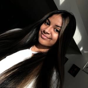 Meet your Posher, Selena